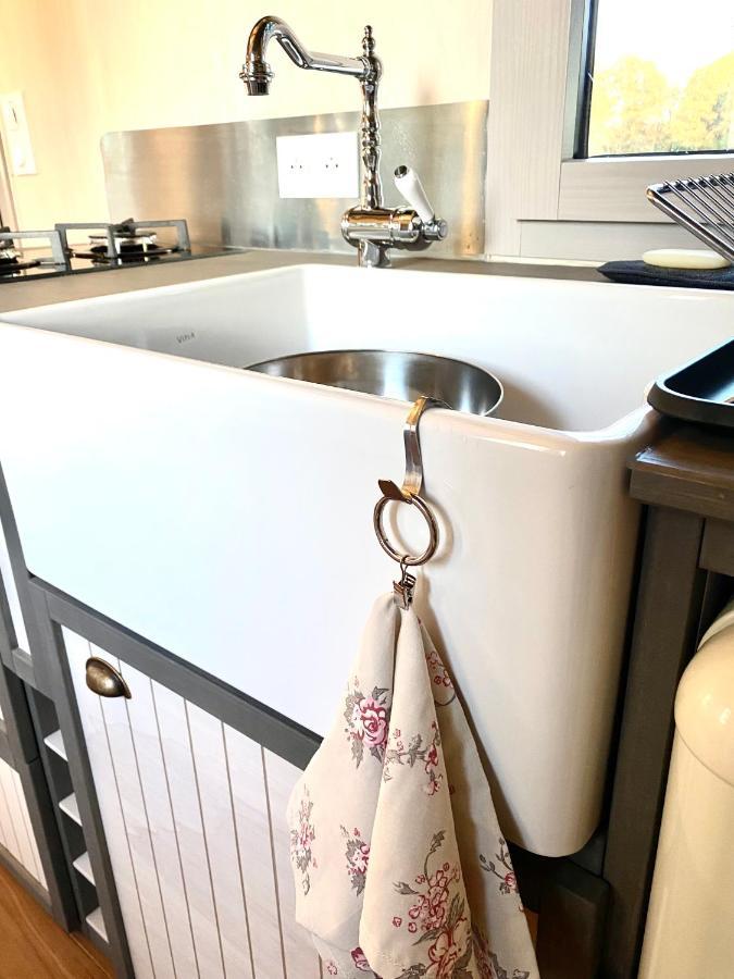 Jolie Tiny House Sous Les Grands Arbres Villa Cholet Ngoại thất bức ảnh