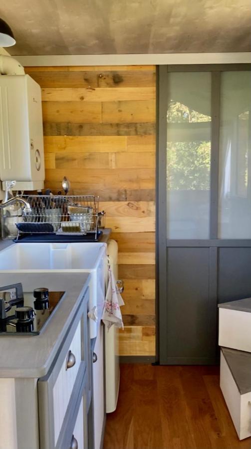 Jolie Tiny House Sous Les Grands Arbres Villa Cholet Ngoại thất bức ảnh